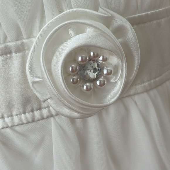 MY MICHELLE White Sleeveless Dress - Picture 5 of 15